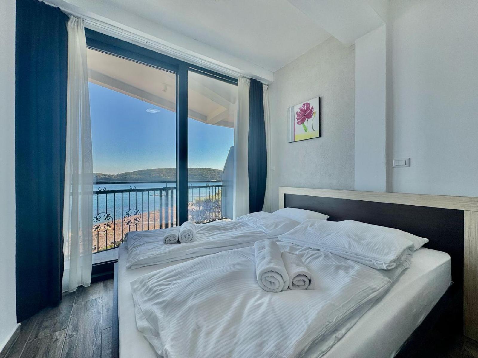 Beachfront Hotel Palma - Jaz Budva Eksteriør bilde